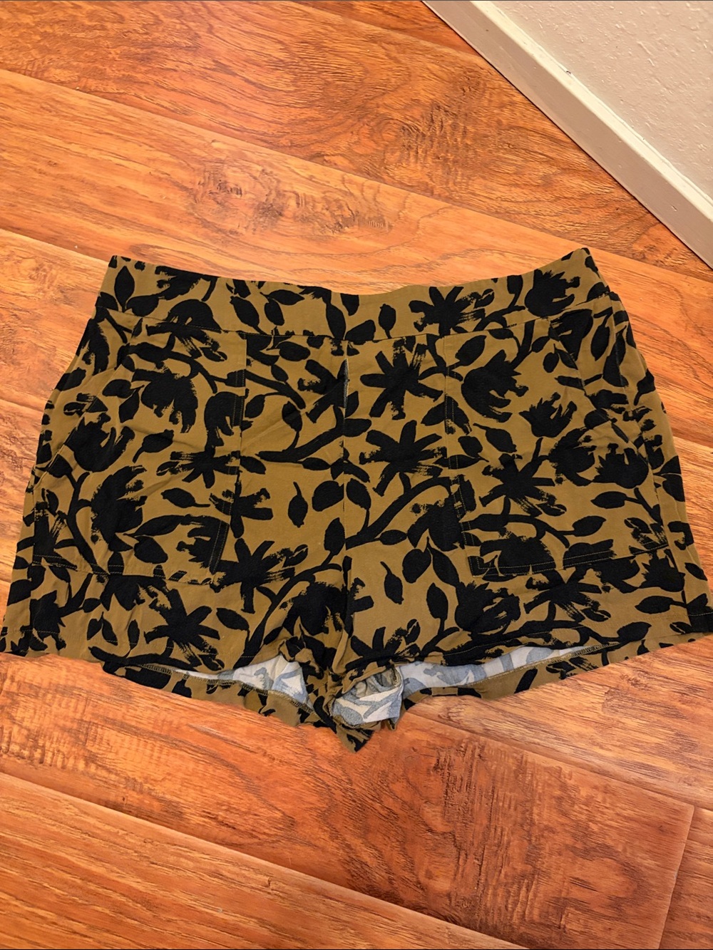 Nine West Olive Green Floral Jacquard High-Rise Shorts